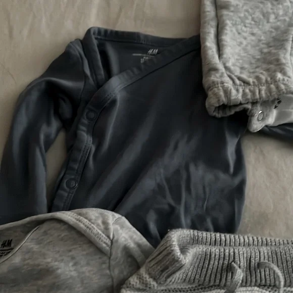 NB BabyBoy Clothes - Picture 4 of 4